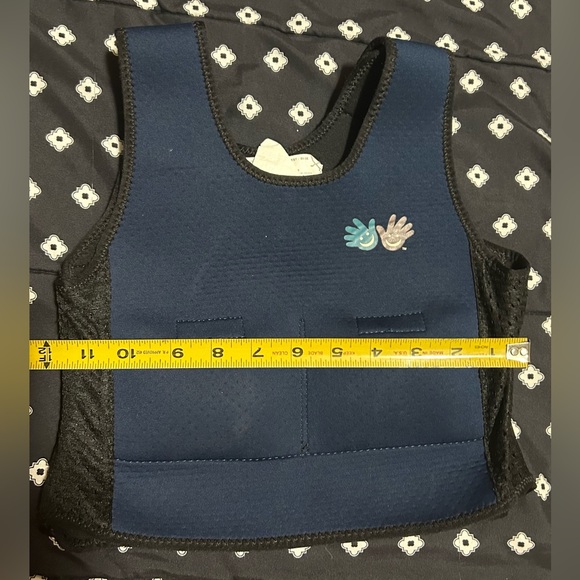 Small kid velcro navy blue weighted compression vest - removable weights - Picture 4 of 9